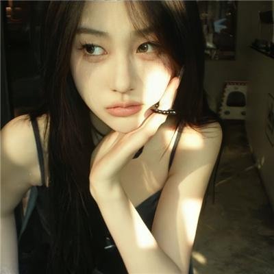 幸福就是吃饭睡觉等待